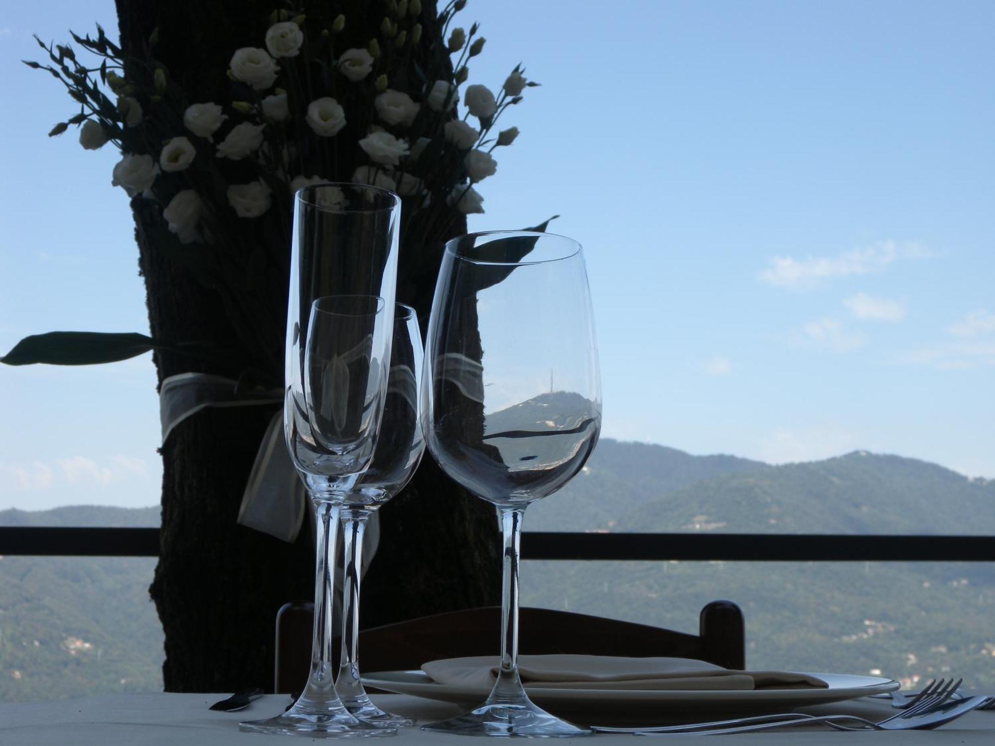 Ristorante Hotel Falchetto Брунате Екстериор снимка