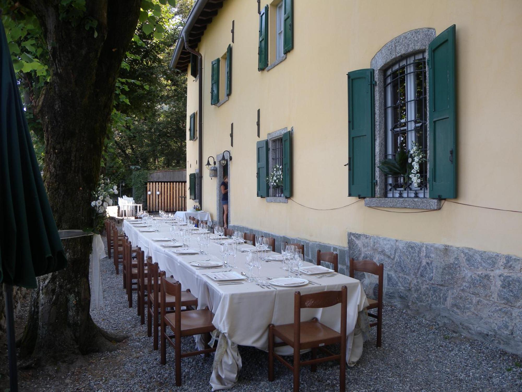 Ristorante Hotel Falchetto Брунате Екстериор снимка