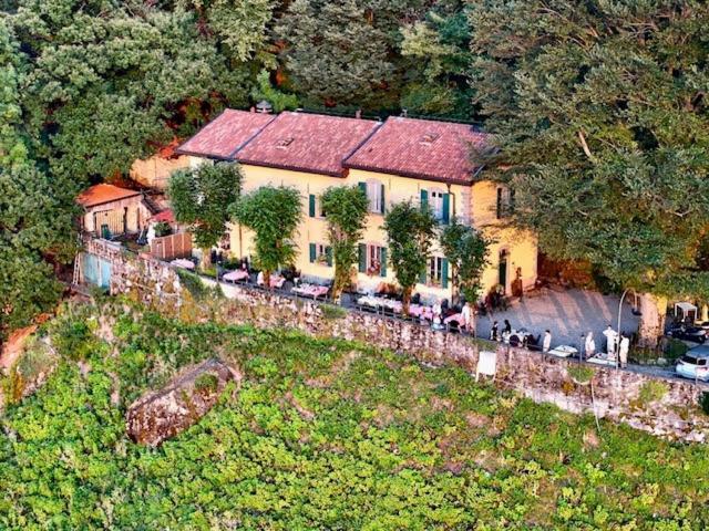 Ristorante Hotel Falchetto Брунате Екстериор снимка