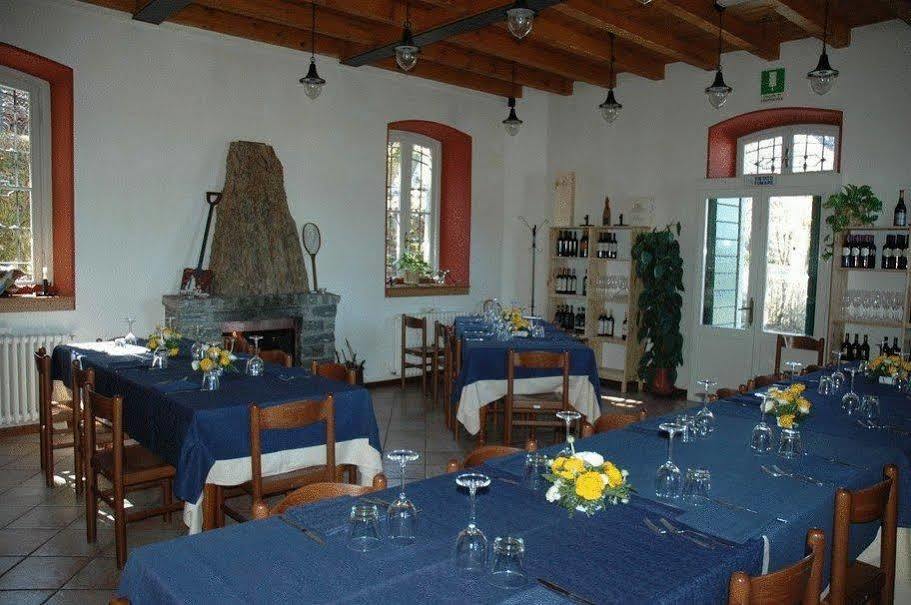 Ristorante Hotel Falchetto Брунате Екстериор снимка